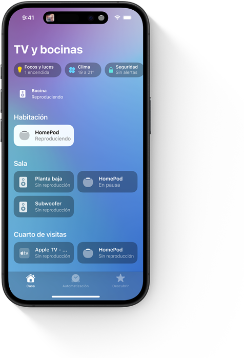 En la pantalla de un iPhone, se muestra la interfaz de 'TV y parlantes' en la app Casa