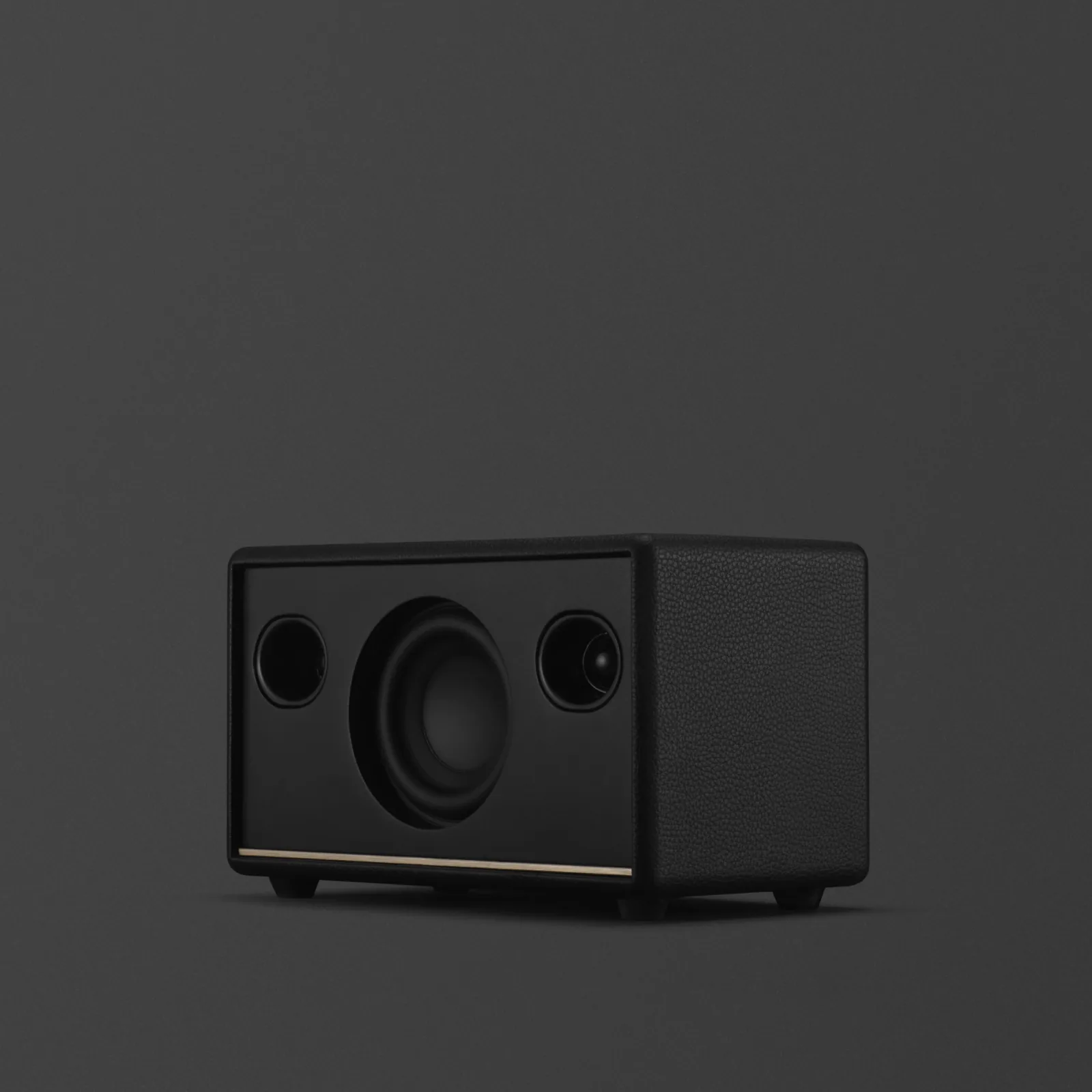 Acton III — fotografía oficial Marshall