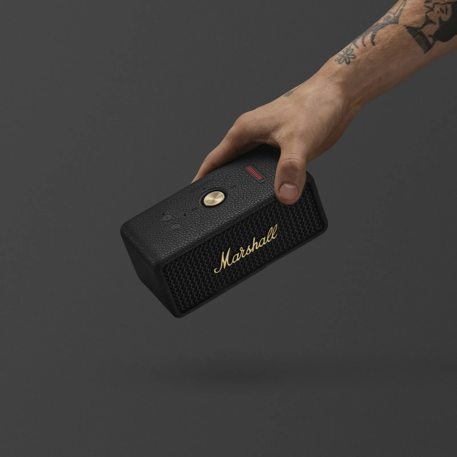 Emberton III — fotografía oficial Marshall
