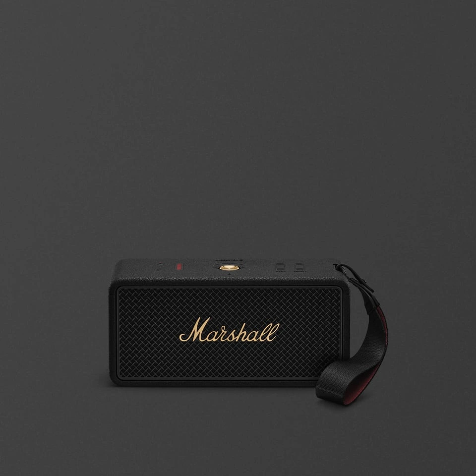 Marshall Middleton II en Negro y latón