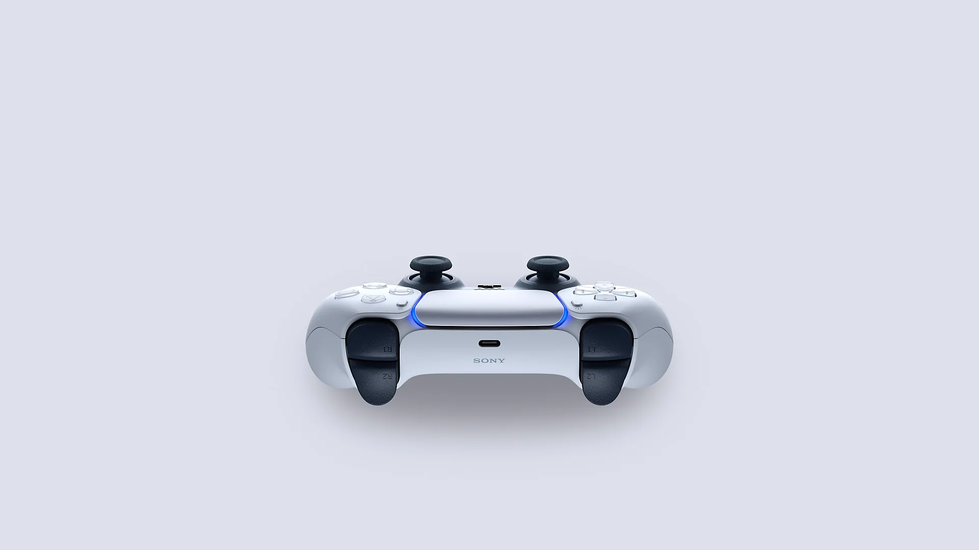 El control DualSense de frente.