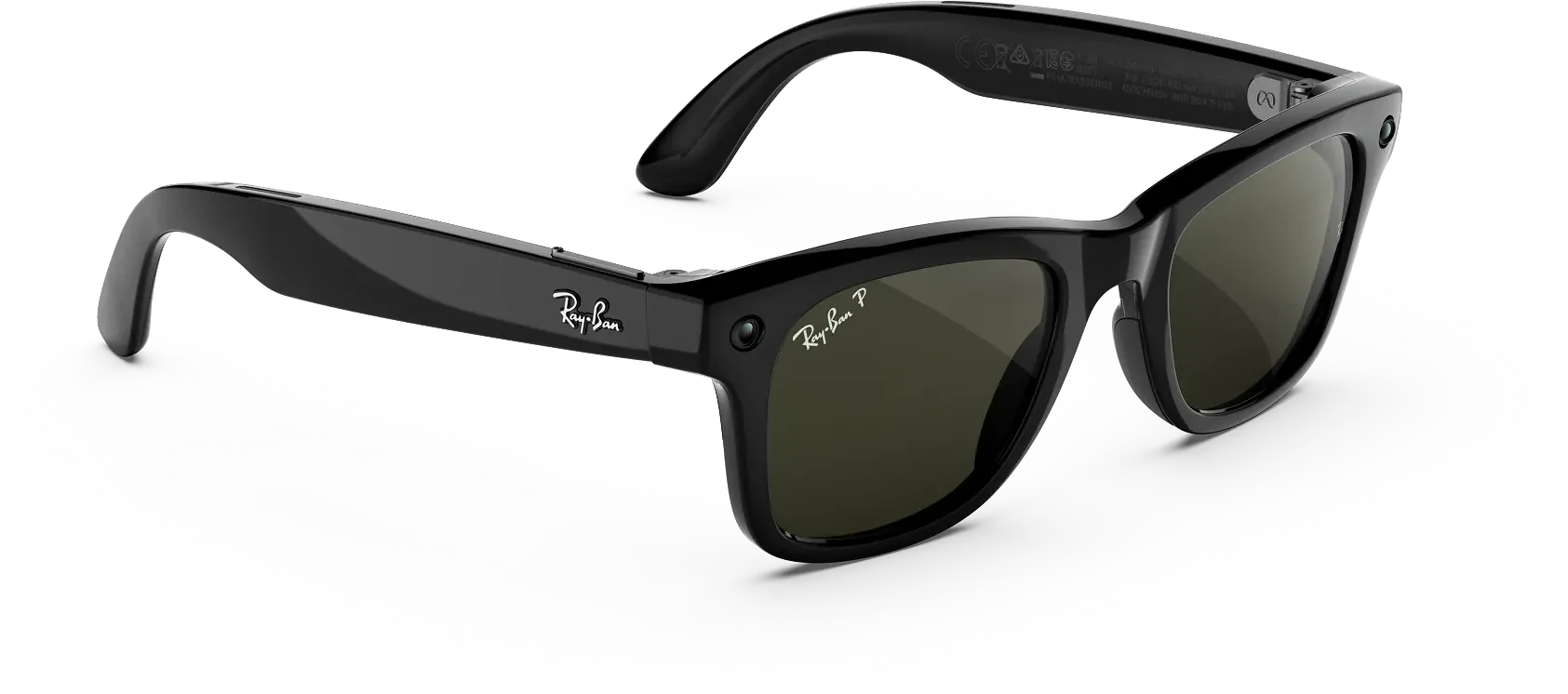 Las Ray-Ban Meta Wayfarer negro brillante con lentes polarizados verdes, de tres cuartos por la derecha.