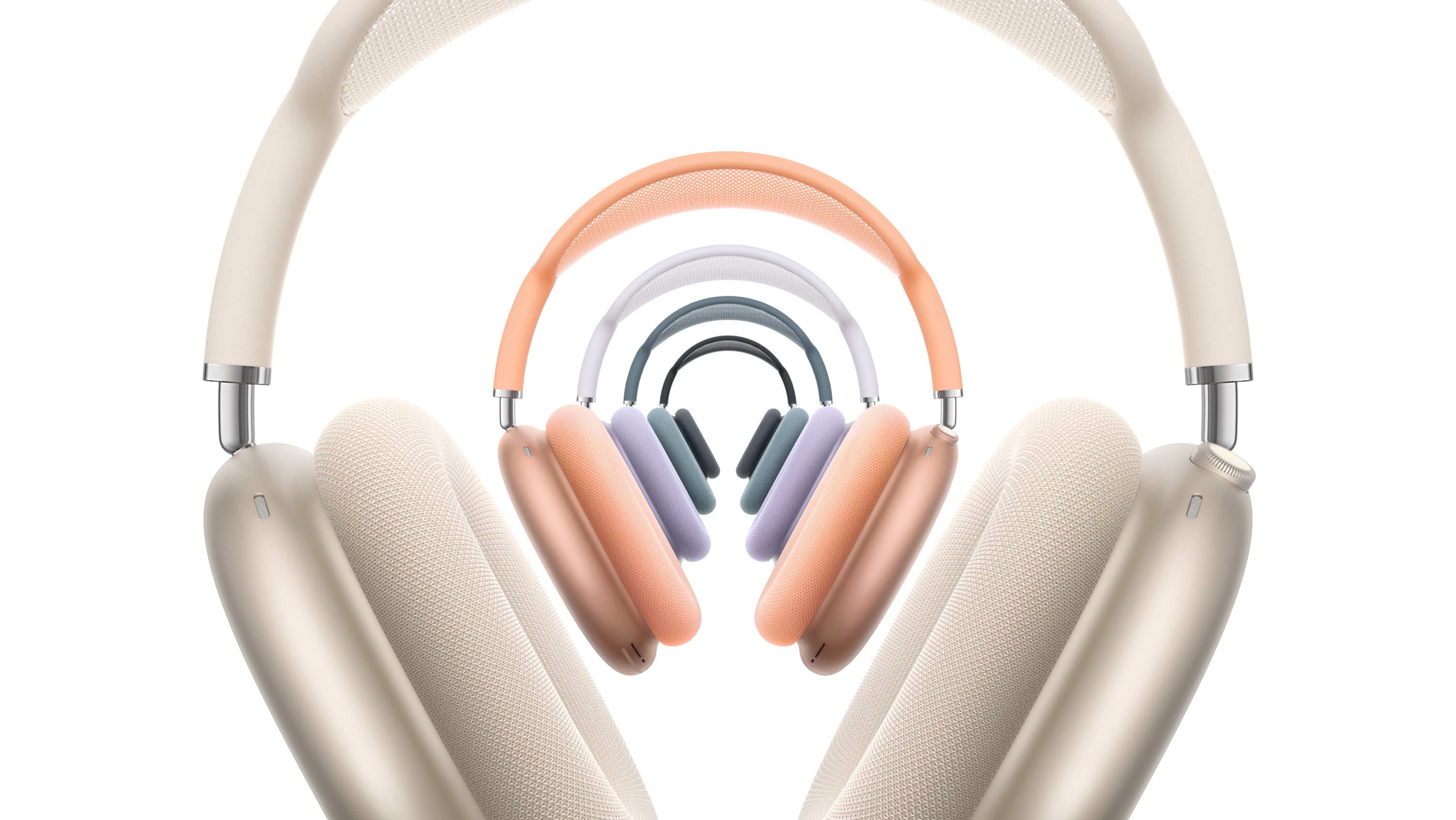 Cinco pares de audífonos AirPods Max 2, parte frontal, apilados, en los colores blanco estelar, naranja, morado, azul y medianoche