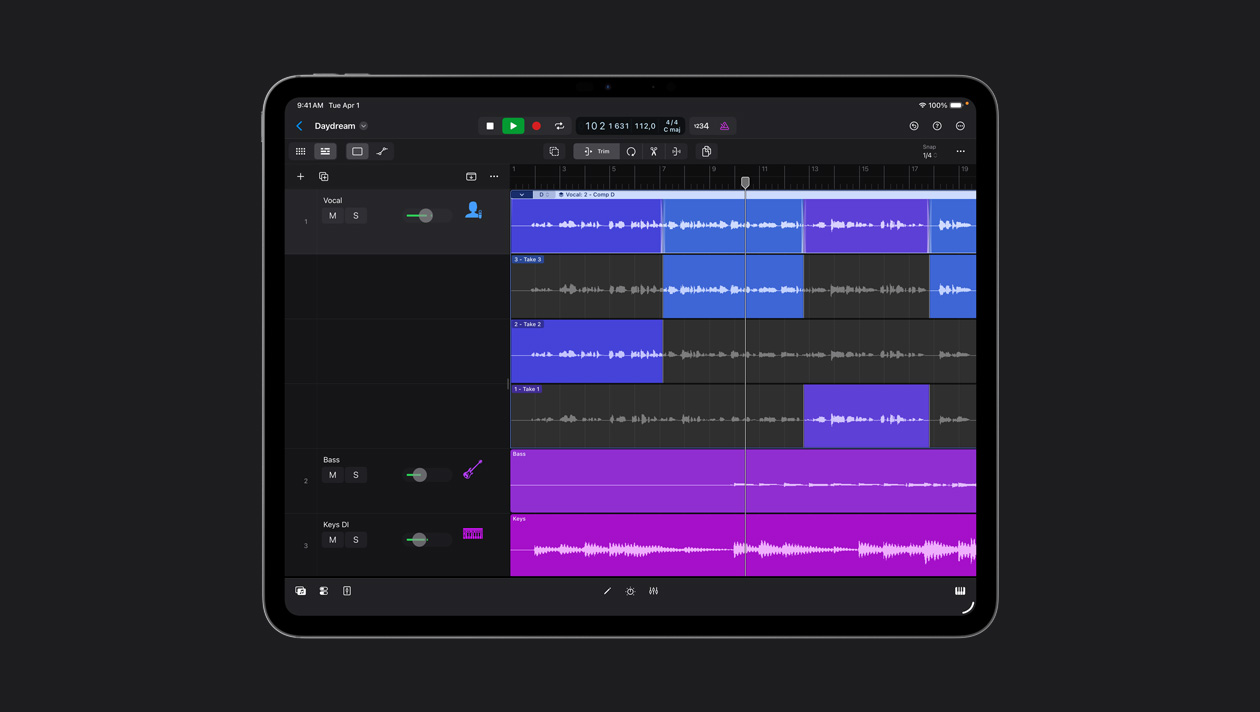 Pantalla de un iPad Pro de 13 pulgadas que muestra un espacio de trabajo con filas que incluyen diferentes ondas de sonido, una lista de instrumentos a la izquierda, botón Grabar en la parte superior de la pantalla