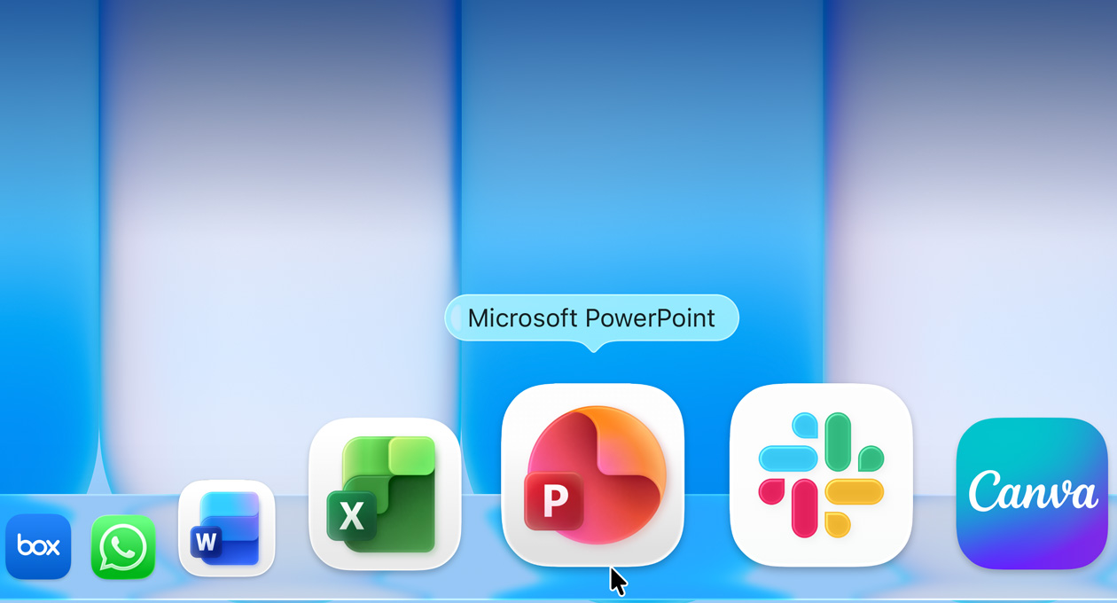 El escritorio de macOS muestra el Dock con apps como Microsoft Word, Excel, PowerPoint y Teams, app PowerPoint destacada