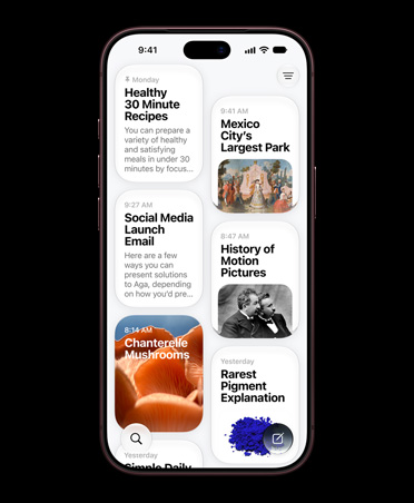iPhone 17 Pro, azul profundo, la pantalla muestra la app Siri con conversaciones con Siri AI sobre recetas rápidas y saludables, el parque más grande de la Ciudad de México, un email sobre lanzamiento en redes sociales, historia del cine, hongos silvestres y una explicación del pigmento más raro