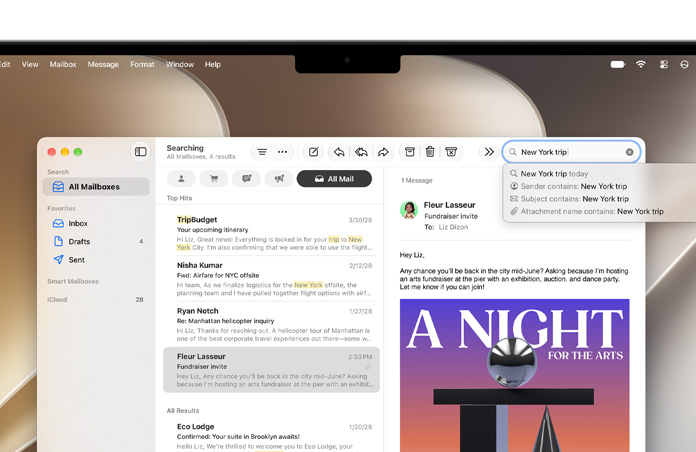 Se ve la app Mail abierta en la pantalla de una MacBook, con una lista de emails sobre un viaje a Nueva York, las palabras 