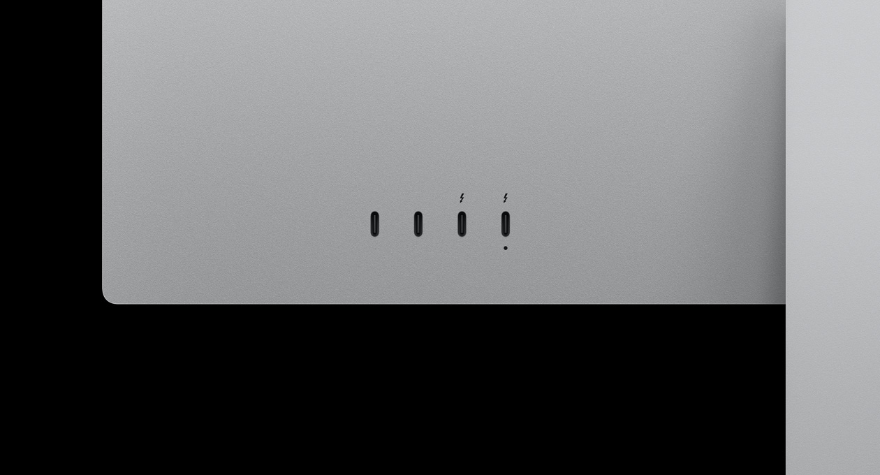 Primer plano de la parte posterior del monitor Studio Display XDR, con dos puertos USB-C y dos puertos Thunderbolt 5